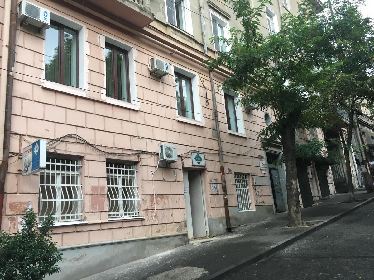 Garden Side Tbilisi Hotel Buitenkant foto
